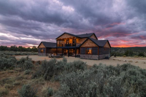 Sage Meadow Retreat-Brand New: Hot Tub, Pool Table, Shuffleboard